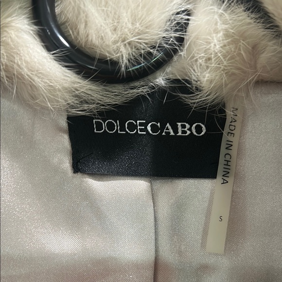 Dolce Cabo Plush fur Jacket in Cream - Picture 2 of 6